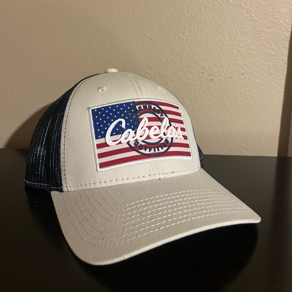 💛Buy Two, Get One💛 Cabela’s American Flag Hat